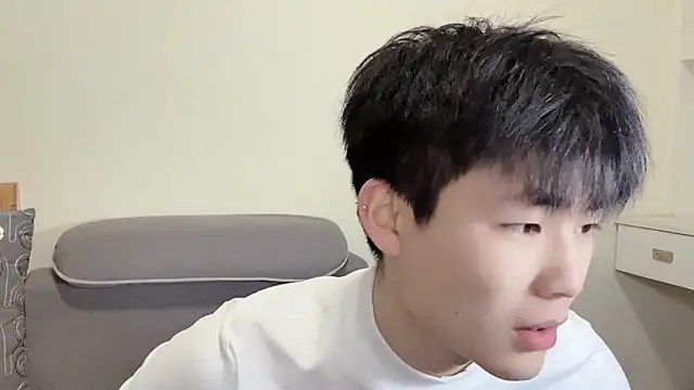 Snapshot of xiaoyang5200 chatting on 30, 11, 2025 xiaoyang5200 online show from 30, 11, 2025