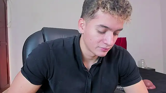 Snapshot of paull_george chatting on 18, 9, 2025 paull george online show from 18, 9, 2025