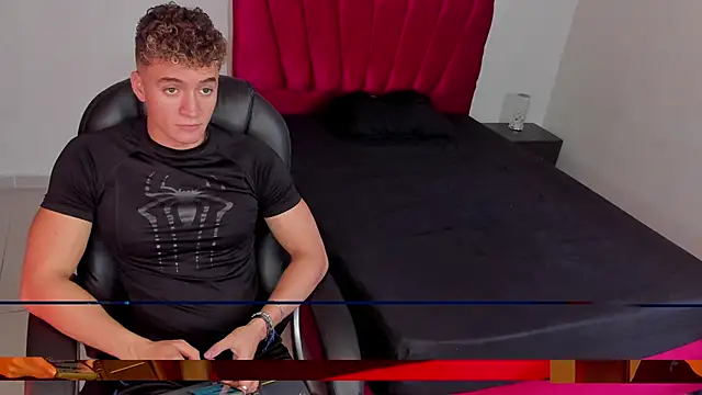 Snapshot of paull_george chatting on 30, 10, 2025 paull george online show from 30, 10, 2025