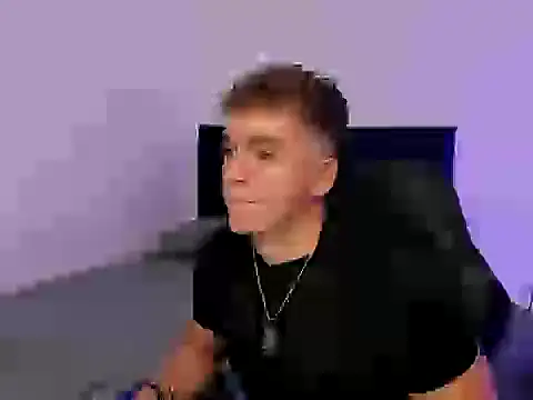 Snapshot of paull_george chatting on 7, 11, 2025 paull george online show from 7, 11, 2025