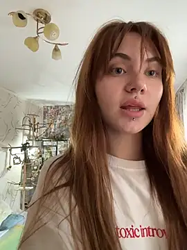Snapshot of LunaMillie chatting on 21, 7, 2026 LunaMillie online show from 21, 7, 2026