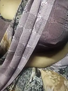 Snapshot of Geetha227 chatting on 9, 9, 2025 Geetha227 online show from 9, 9, 2025