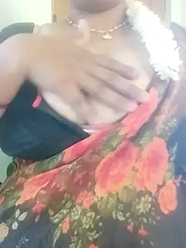 Snapshot of Geetha227 chatting on 5, 10, 2025 Geetha227 online show from 5, 10, 2025