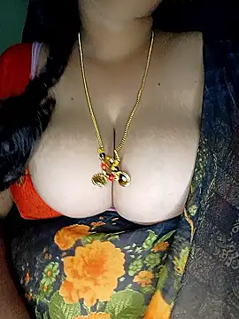 Snapshot of Geetha227 chatting on 21, 12, 2025 Geetha227 online show from 21, 12, 2025