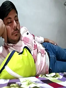 Snapshot of Ajmersingh335512 chatting on 24, 10, 2025 Ajmersingh335512 online show from 24, 10, 2025