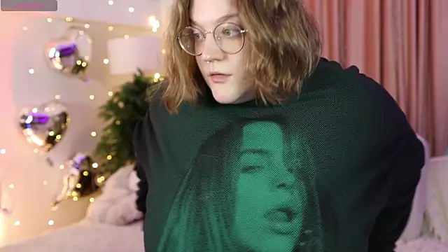 Snapshot of Alissa_S chatting on 19, 2, 2025 Alissa S online show from 19, 2, 2025