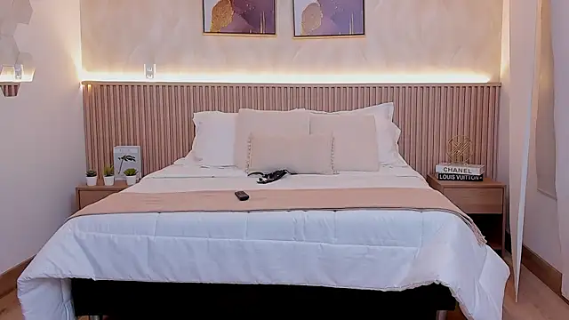 ZafiraRusso online show from 13, 9, 2025