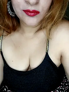 Snapshot of Queen-kohinoor chatting on 7, 10, 2025 Queen-kohinoor online show from 7, 10, 2025