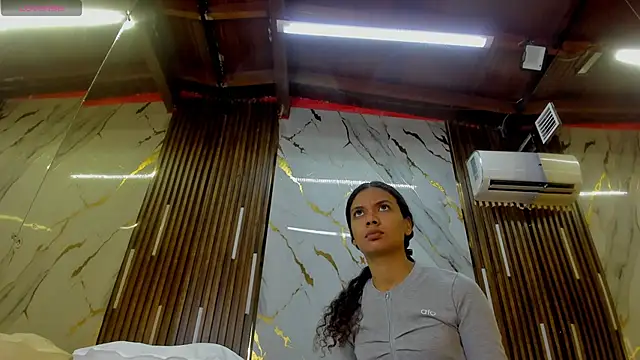 VictoriaDuart online show from 30, 11, 2025