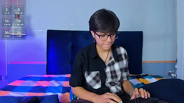 Tsuki Maru online show from 10, 10, 2025