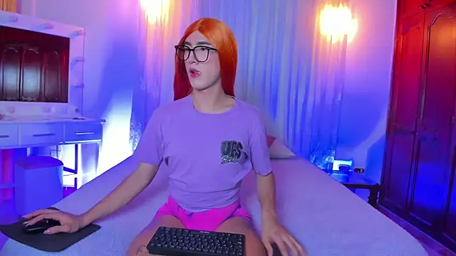 Shantal 777 online show from 4, 12, 2025