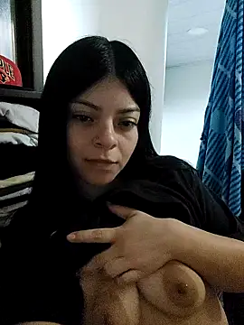 LunaJacobs online show from 5, 10, 2025