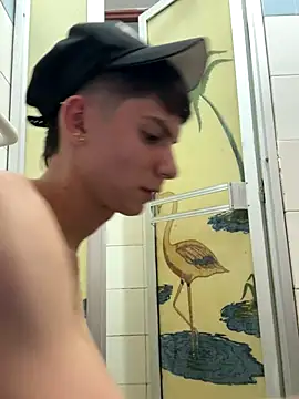 Snapshot of Luck__090 chatting on 4, 10, 2025 Luck 090 online show from 4, 10, 2025