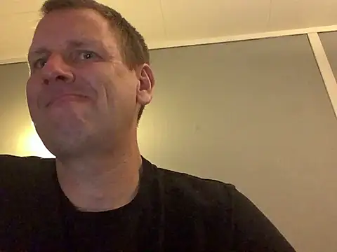 Snapshot of Gangbangchem chatting on 5, 10, 2025 Gangbangchem online show from 5, 10, 2025