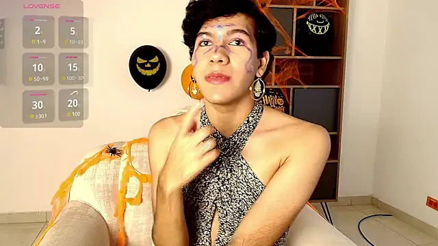 Snapshot of E_R_O_S_ chatting on 31, 10, 2025 E R O S online show from 31, 10, 2025