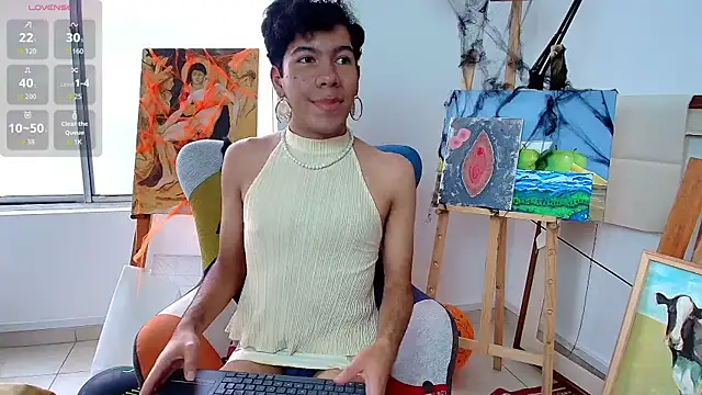 Snapshot of E_R_O_S_ chatting on 5, 11, 2025 E R O S online show from 5, 11, 2025