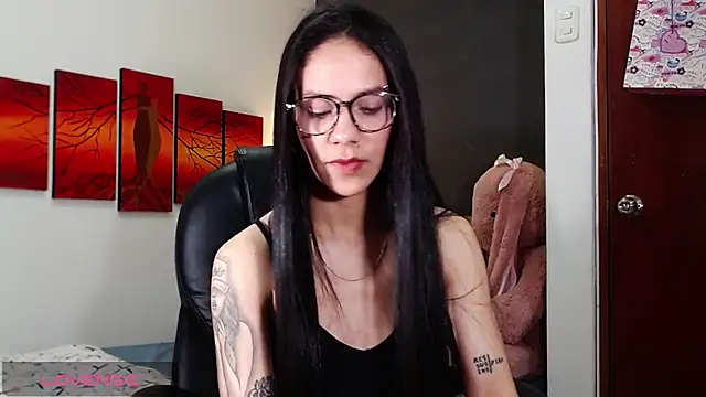 Ashley olivares online show from 27, 10, 2025