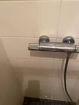 Snapshot of KE6FRAN7 chatting on 22, 9, 2025 KE6FRAN7 online show from 22, 9, 2025