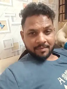 Snapshot of itzrocky1 chatting on 12, 10, 2025 itzrocky1 online show from 12, 10, 2025