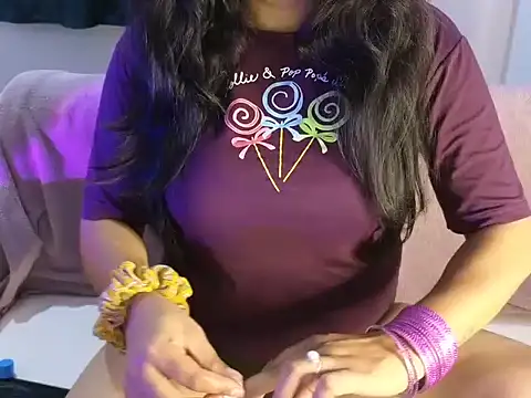 Snapshot of mansi201 chatting on 27, 9, 2025 mansi201 online show from 27, 9, 2025