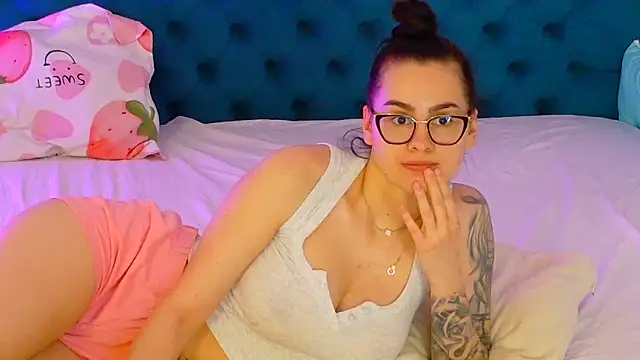 LexieRosse online show from 23, 4, 2026