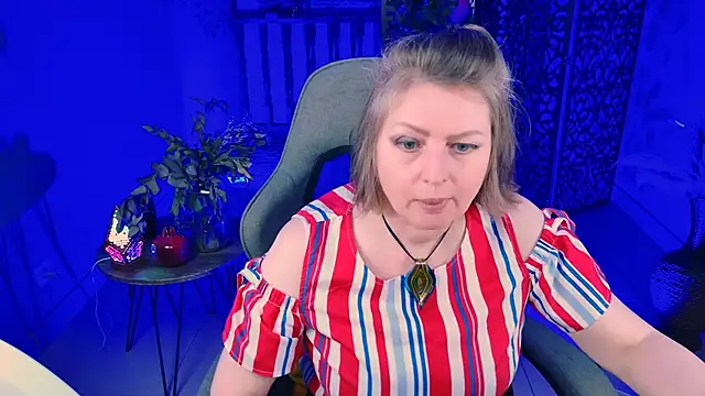 TiffanyBrauny online show from 9, 9, 2025