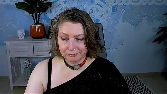 TiffanyBrauny online show from 8, 10, 2025