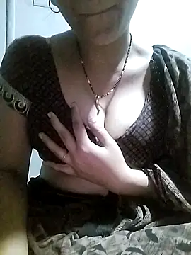 Snapshot of Hottestgirll chatting on 2, 11, 2025 Hottestgirll online show from 2, 11, 2025