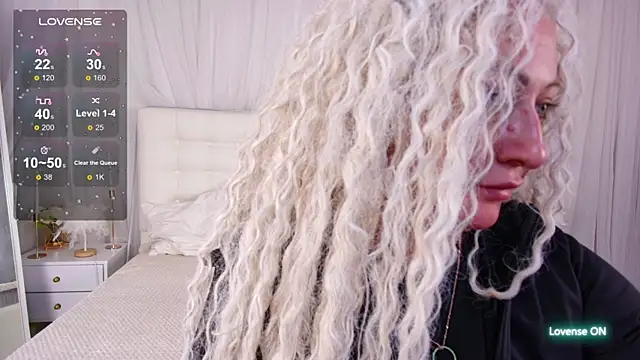 Snapshot of Lilit_1Love chatting on 17, 9, 2025 Lilit 1Love online show from 17, 9, 2025
