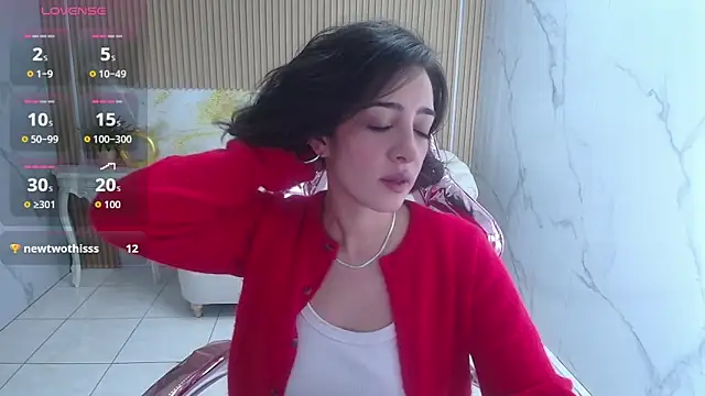 Snapshot of sara_lopez_s chatting on 8, 11, 2025 sara lopez s online show from 8, 11, 2025