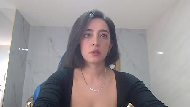 Snapshot of sara_lopez_s chatting on 9, 1, 2026 sara lopez s online show from 9, 1, 2026