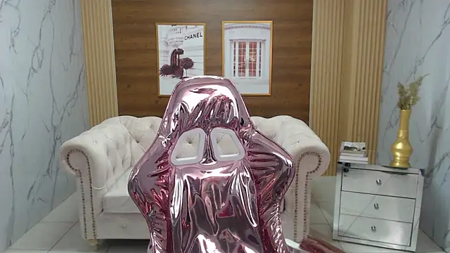 Snapshot of sara_lopez_s chatting on 24, 2, 2026 sara lopez s online show from 24, 2, 2026