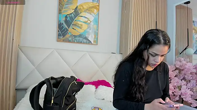 Mila Hank  online show from 11, 4, 2026