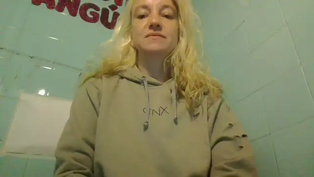 Snapshot of Senhoritajesus42 chatting on 17, 6, 2026 Senhoritajesus42 online show from 17, 6, 2026