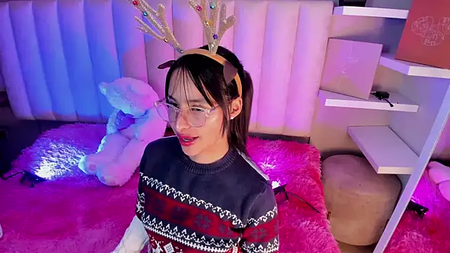 Snapshot of Annie__2 chatting on 22, 12, 2025 Annie 2 online show from 22, 12, 2025