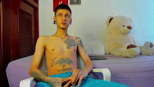 cold snow013 online show from 19, 10, 2025