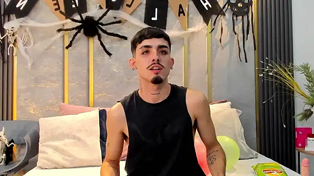 NikoStone  online show from 2, 11, 2025