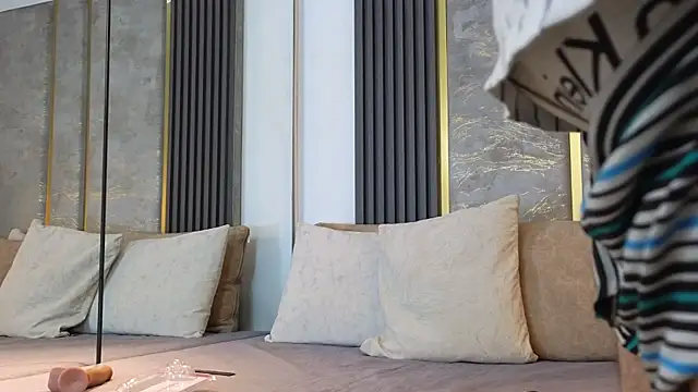 NikoStone  online show from 20, 2, 2026