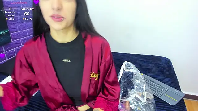 Cora 222 online show from 3, 10, 2025