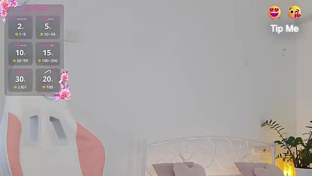 KumiKruz online show from 10, 10, 2025