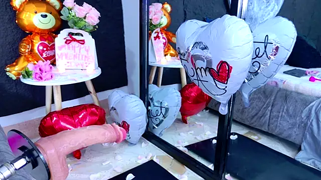 LizzyOlsen online show from 15, 2, 2026