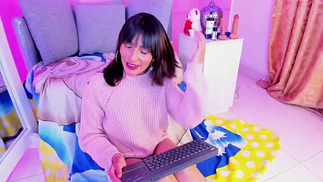 angelica cute12 online show from 1, 12, 2025