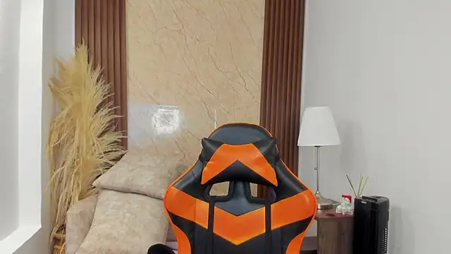 Thais kim online show from 18, 4, 2026