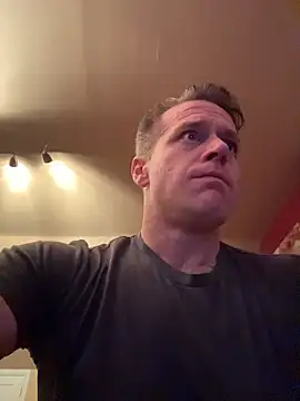 DILFiGuess11 online show from 9, 2, 2026