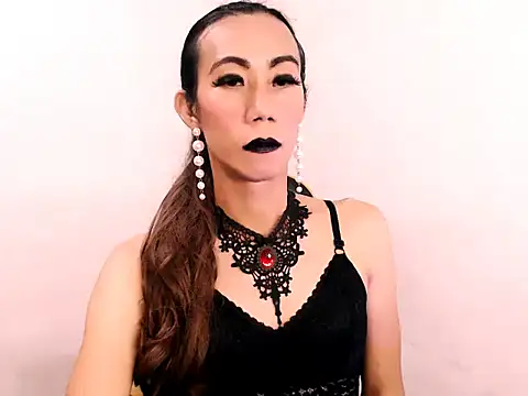 Snapshot of xx9inchesCOCKxx chatting on 3, 10, 2025 xx9inchesCOCKxx online show from 3, 10, 2025