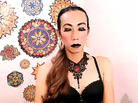 Snapshot of xx9inchesCOCKxx chatting on 5, 10, 2025 xx9inchesCOCKxx online show from 5, 10, 2025