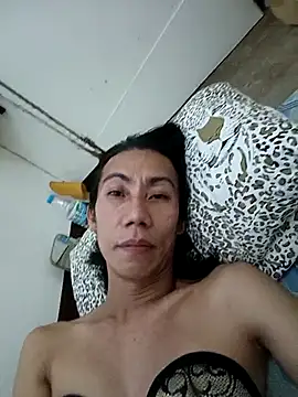 Snapshot of xx9inchesCOCKxx chatting on 5, 11, 2025 xx9inchesCOCKxx online show from 5, 11, 2025