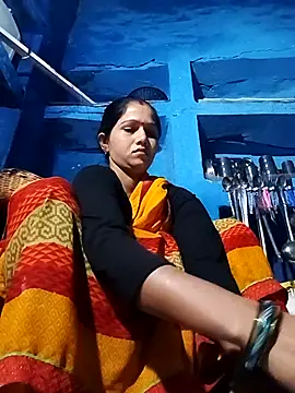 Jooli xx online show from 18, 10, 2025