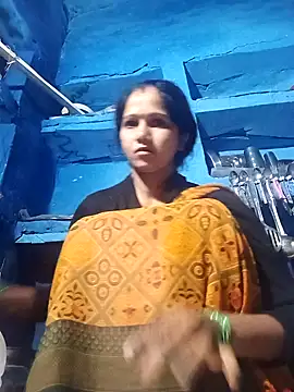 Jooli xx online show from 19, 1, 2026