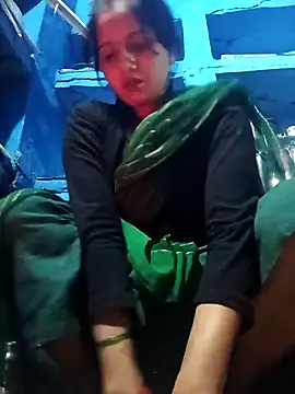 Jooli xx online show from 6, 3, 2026